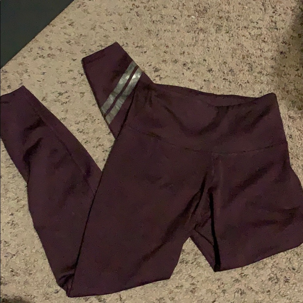 Athletic leggings